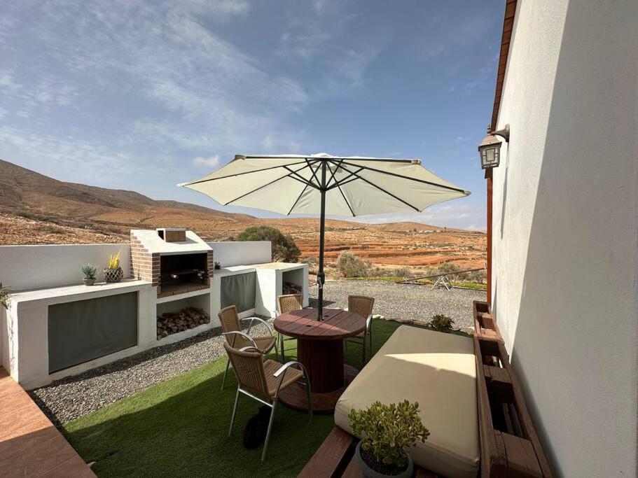 Private Villa With Pool In The Mountains Pájara Esterno foto
