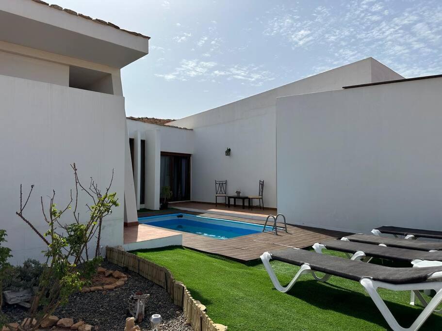 Private Villa With Pool In The Mountains Pájara Esterno foto