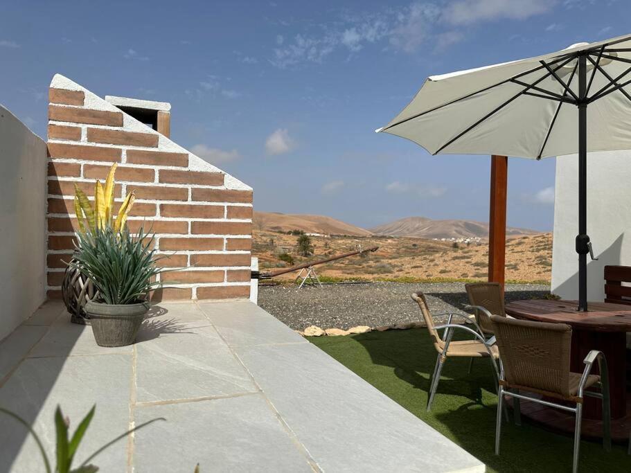 Private Villa With Pool In The Mountains Pájara Esterno foto